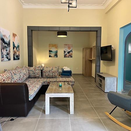 Spacious And Beautiful House Πειραιάς Εξωτερικό φωτογραφία