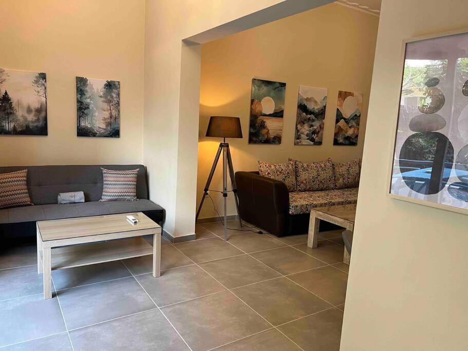 Spacious And Beautiful House Πειραιάς Εξωτερικό φωτογραφία