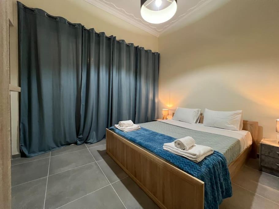 Spacious And Beautiful House Πειραιάς Εξωτερικό φωτογραφία